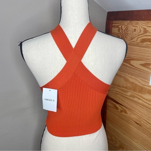 Forever 21 Sweater Knit Crisscross Halter Crop Top in Pompeian Red Small NWT - Picture 3 of 7